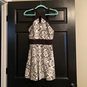 Flowy black & cream dress